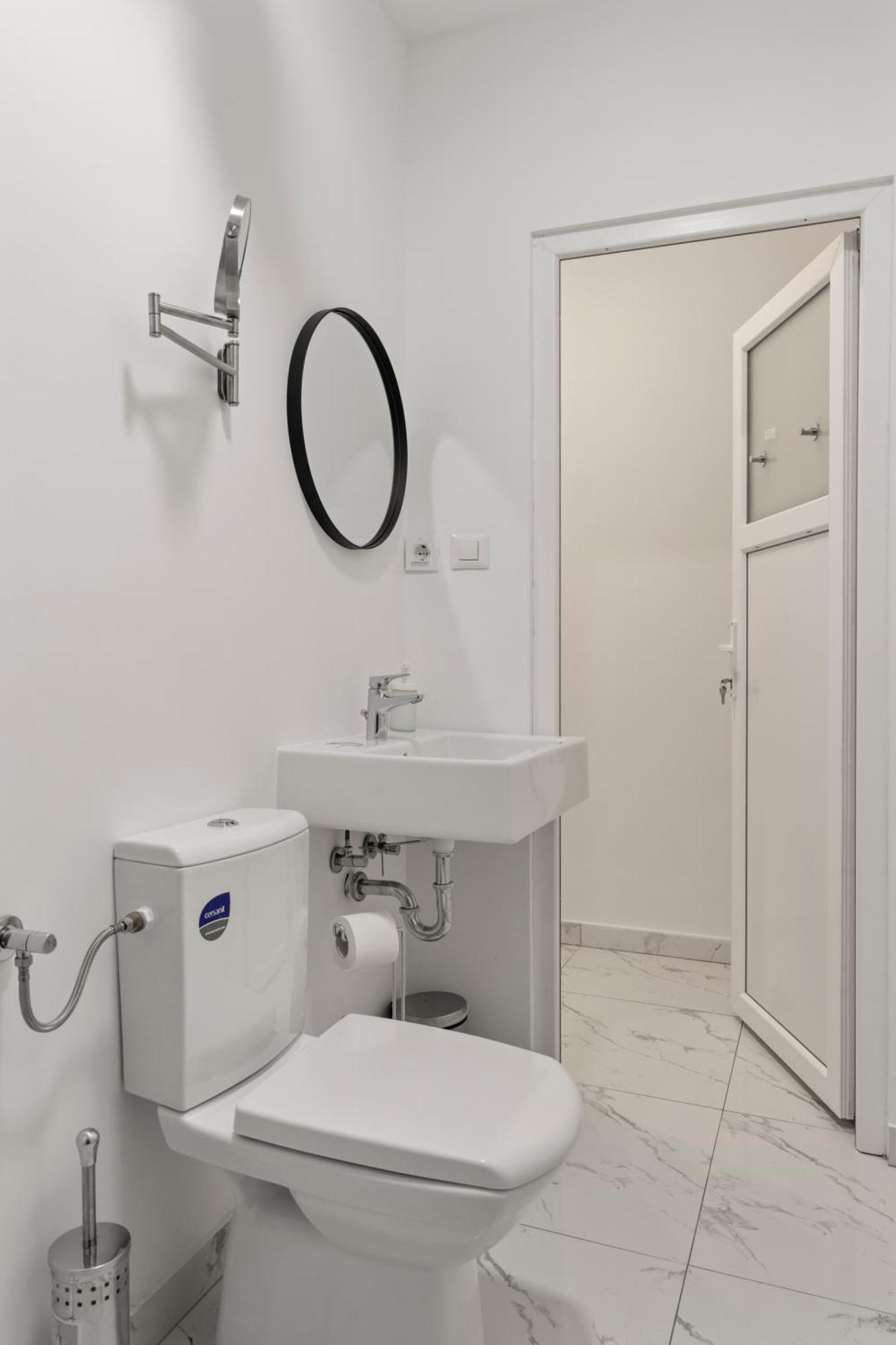 Nest Boutique Hostel บูคาเรสต์ ภายนอก รูปภาพ