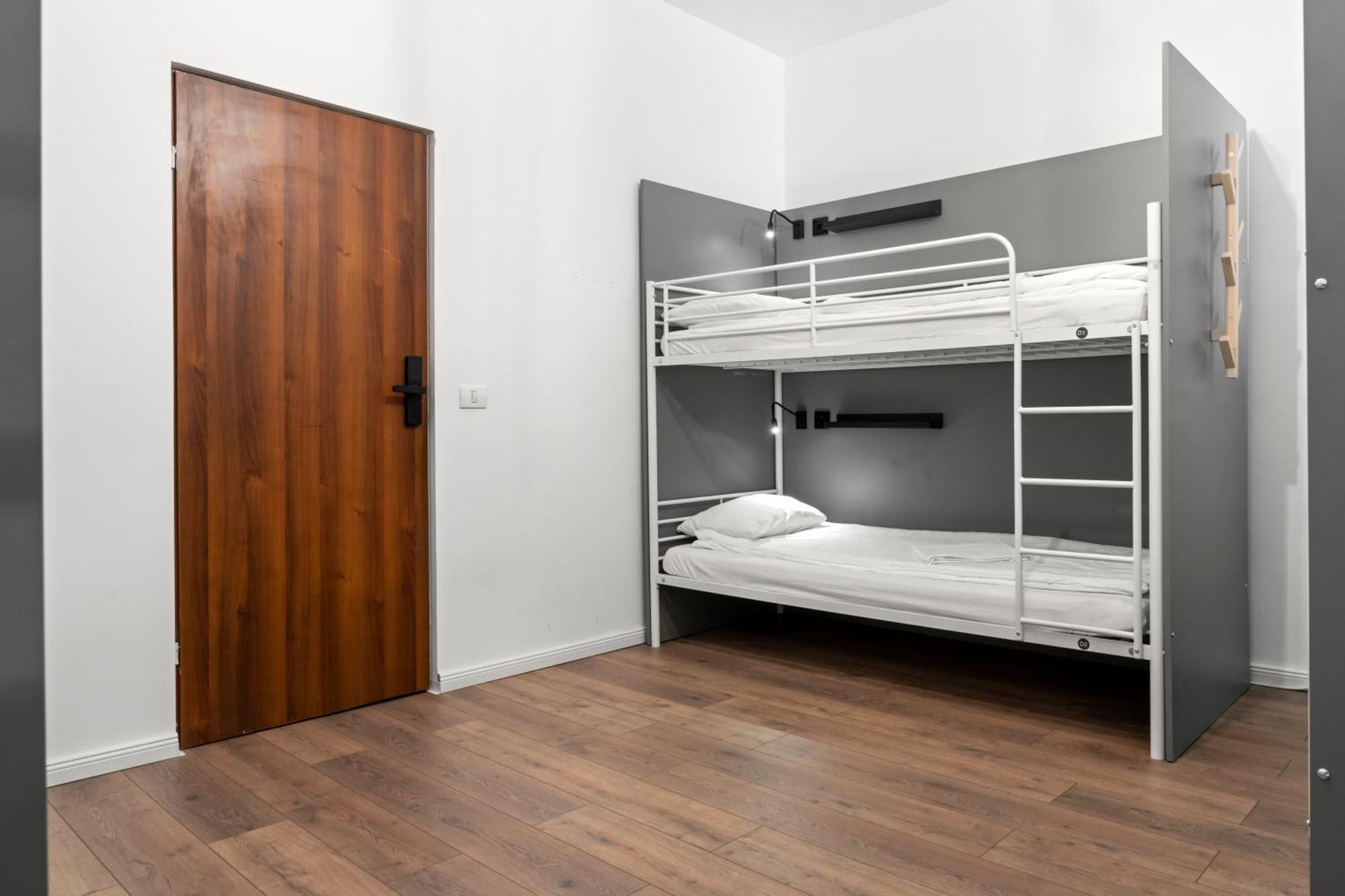 Nest Boutique Hostel บูคาเรสต์ ภายนอก รูปภาพ