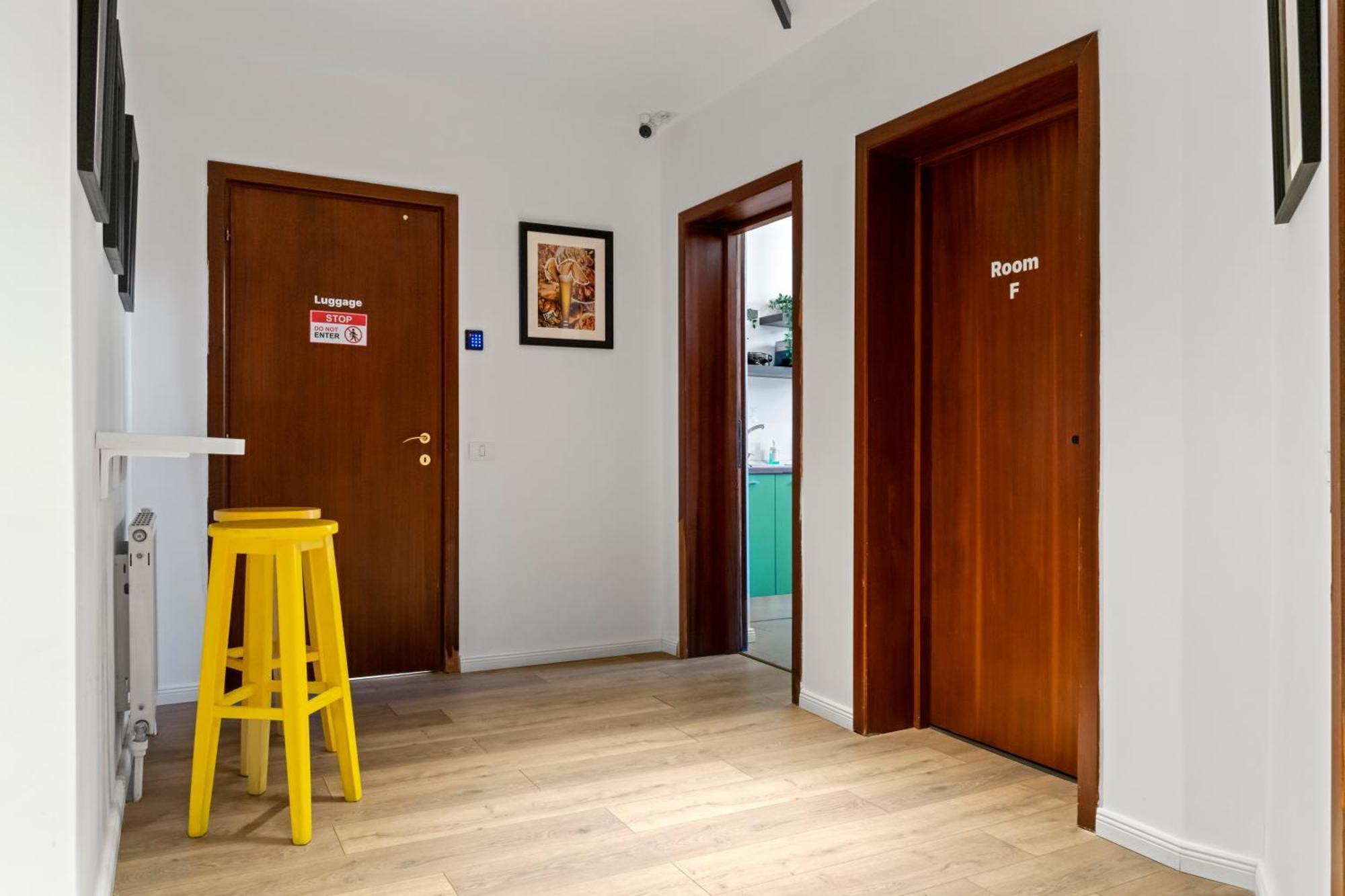 Nest Boutique Hostel บูคาเรสต์ ภายนอก รูปภาพ